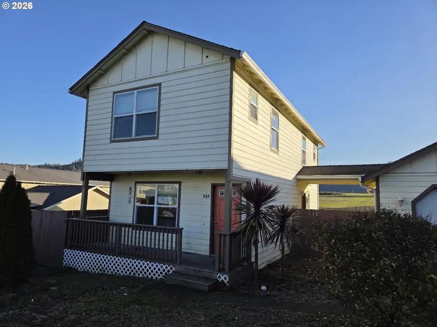 151 NE Plum Ridge Dr, Winston, OR 97496 - #3