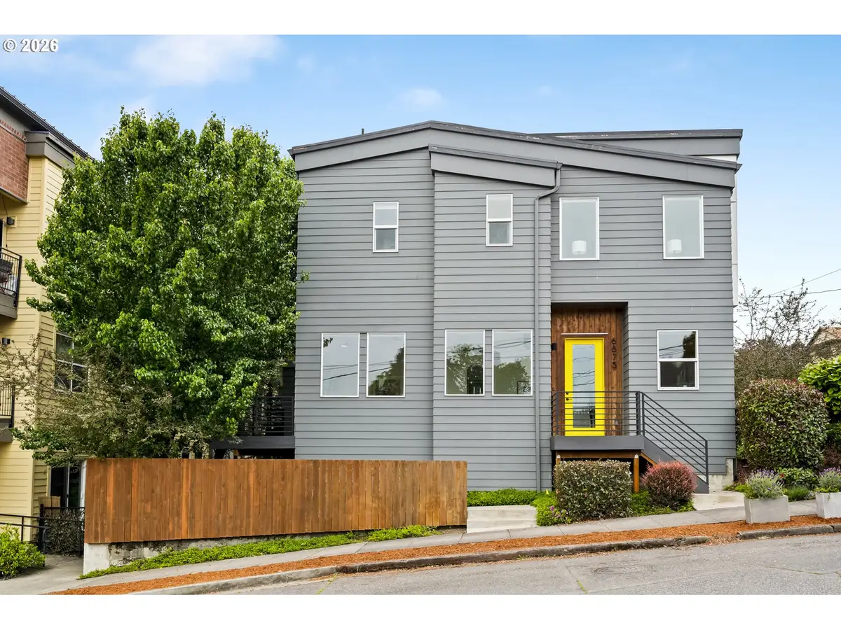 6875 N Salem Ave, Portland, OR 97203 - #1