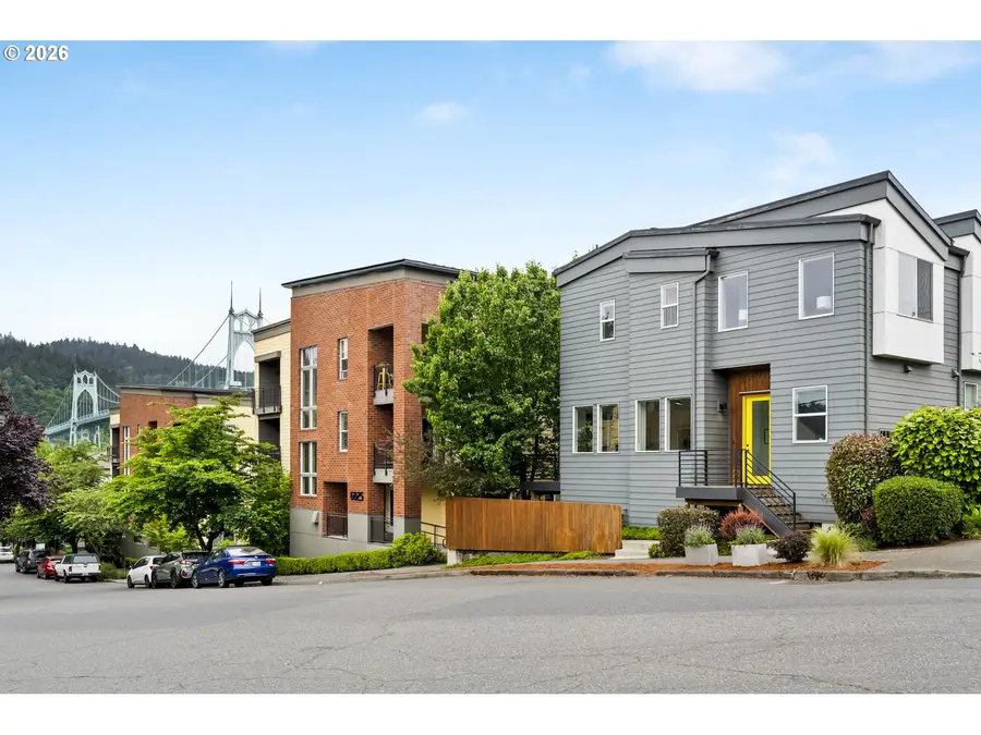6875 N Salem Ave, Portland, OR 97203 - #2