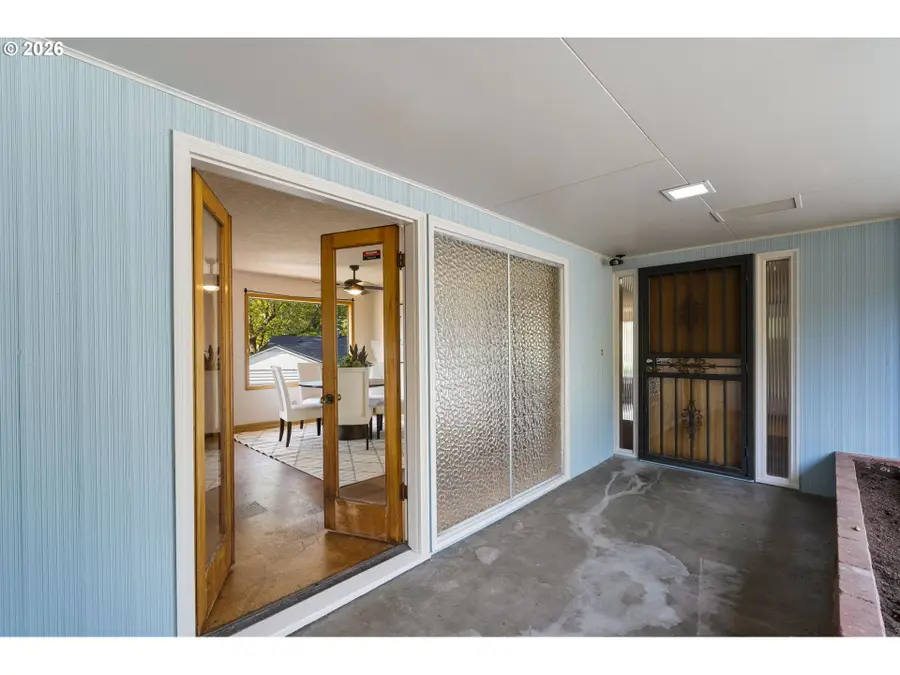 1930 SE Risley Ave, Milwaukie, OR 97267 - #3