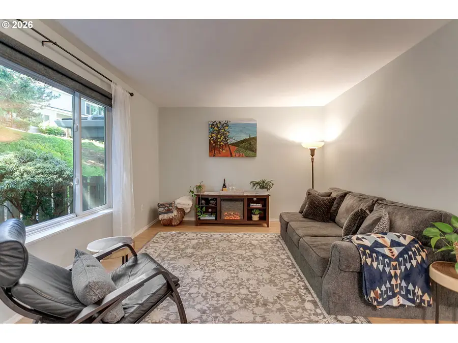 7175 SW Sagert St #102, Tualatin, OR 97062 - #3