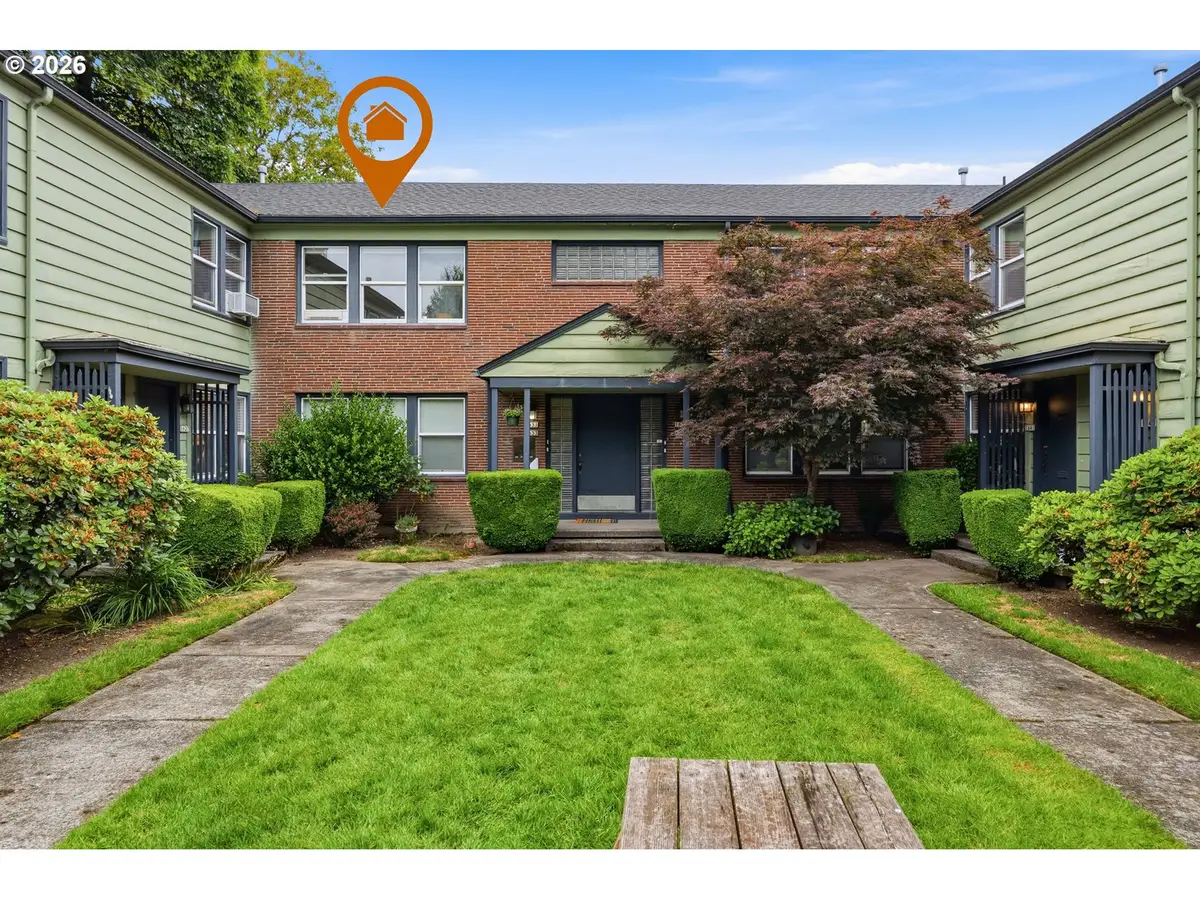 1631 SE Washington St, Portland, OR 97214 - #1
