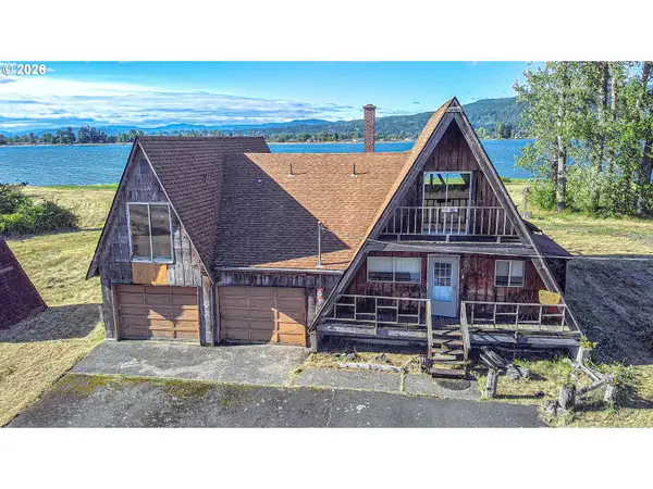 10005 River Front Rd, Clatskanie, OR 97016