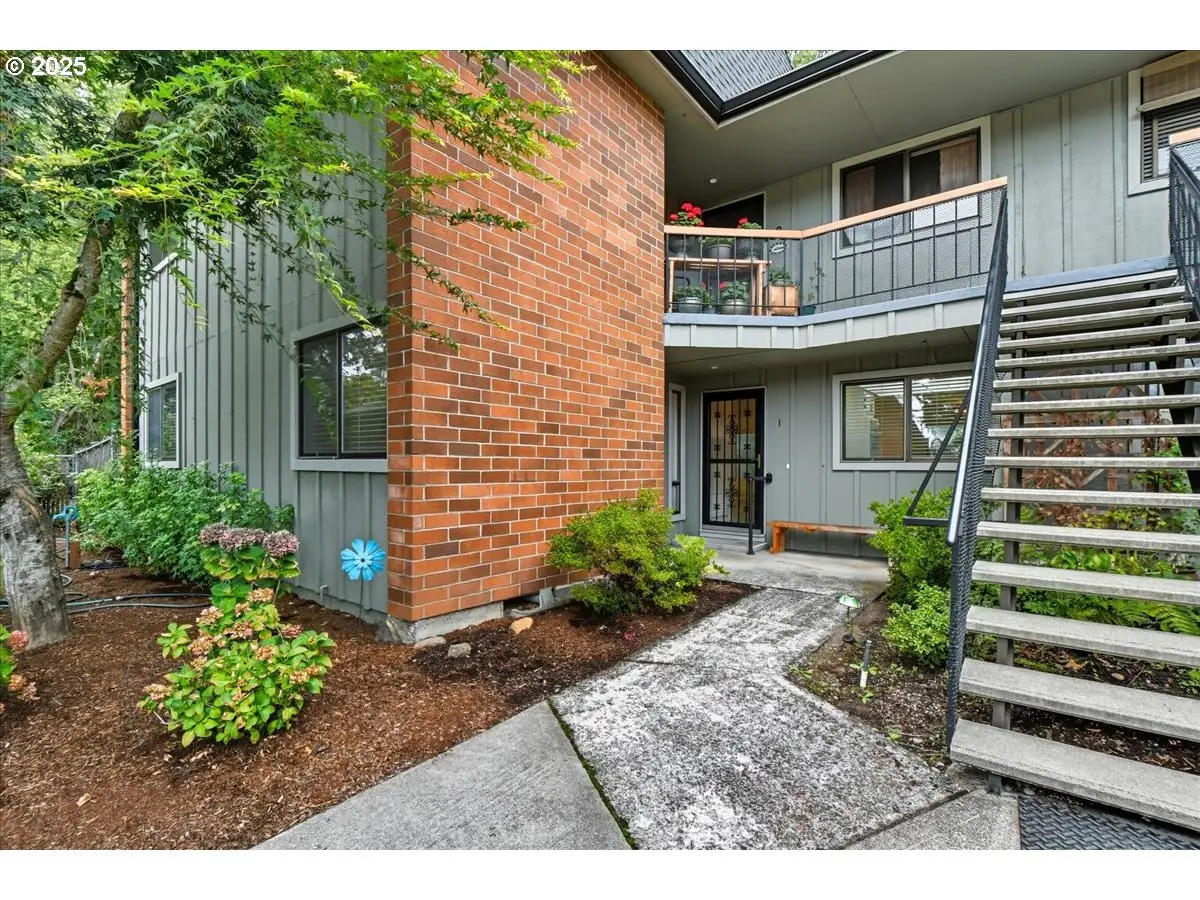8900 NE 36th St #1, Vancouver, WA 98662 - Image #1