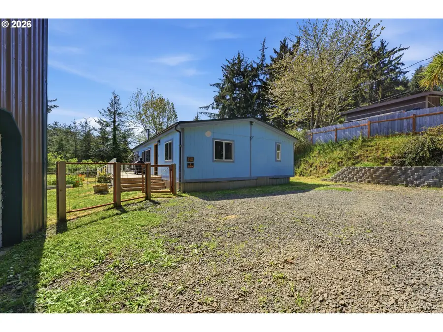 63328 Everest Rd, Coos Bay, OR 97420 - #3