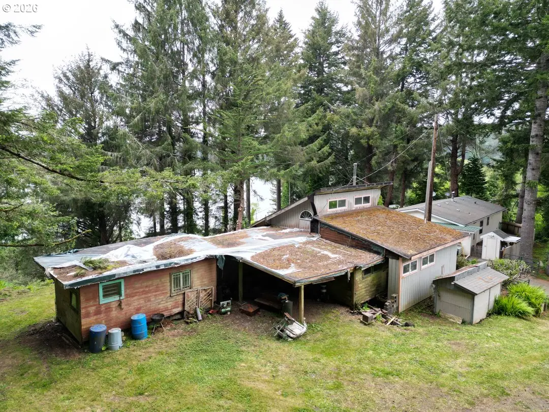 83027 Siltcoos Station Rd, Westlake, OR 97493 - #1