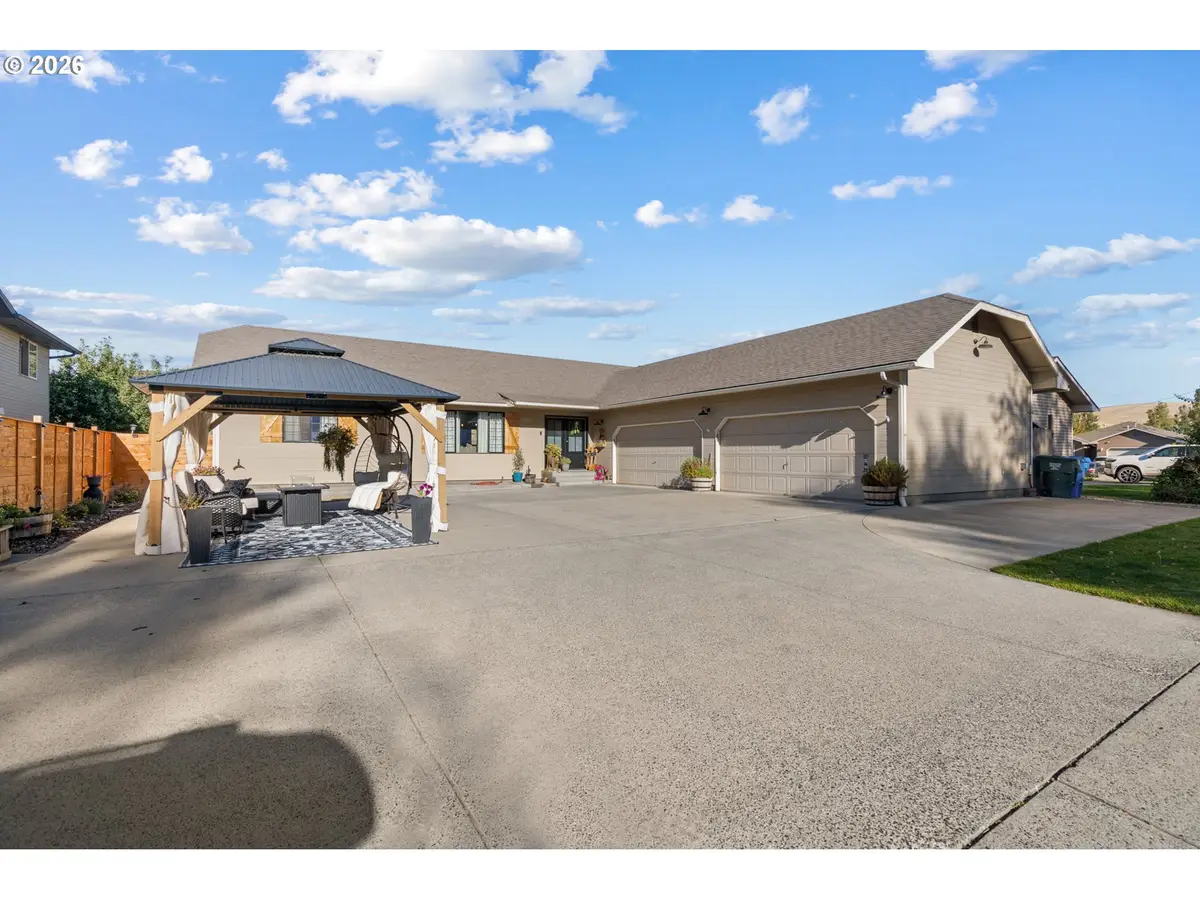 469 NW 22nd St, Pendleton, OR 97801 - #1