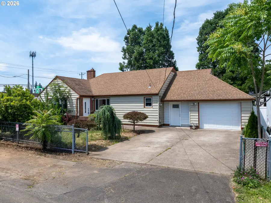1515 NE 118th Ave, Portland, OR 97220 - #2