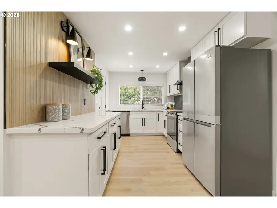 6411 NE 32nd Pl, Portland, OR 97211 - #2