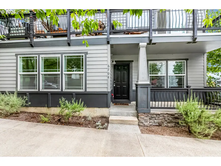 6704 N Pittsburg Ave, Portland, OR 97203 - #3
