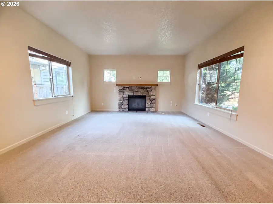 2817 SE Condor Ave, Gresham, OR 97080 - #3