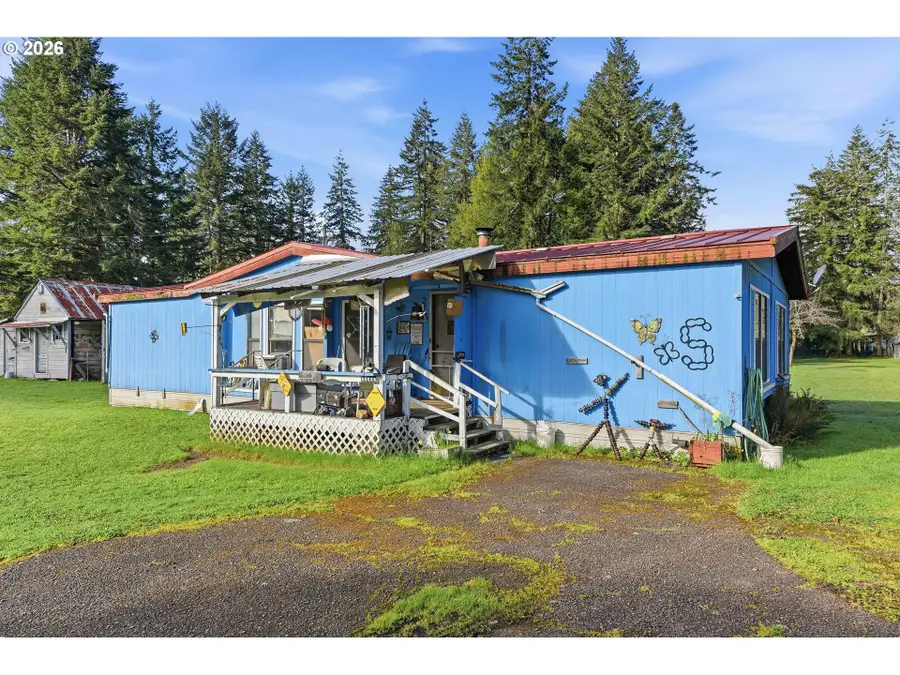 60024 Fairview Rd, Coquille, OR 97423 - #2