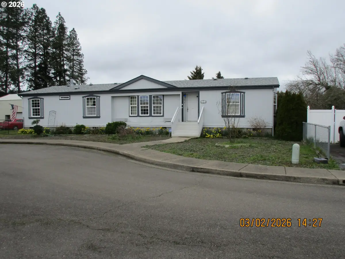323 Easy St, Sutherlin, OR 97479 - #1