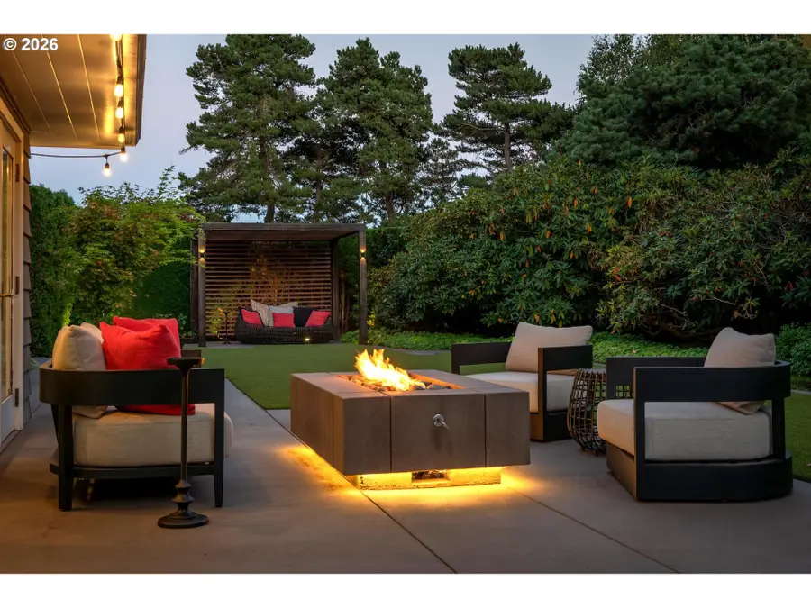 2878 NW Cumberland Rd, Portland, OR 97210 - #3