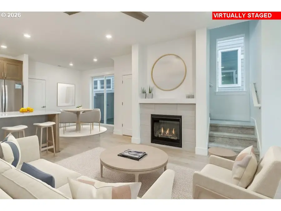 4256 SE Century Blvd, Hillsboro, OR 97123 - #2