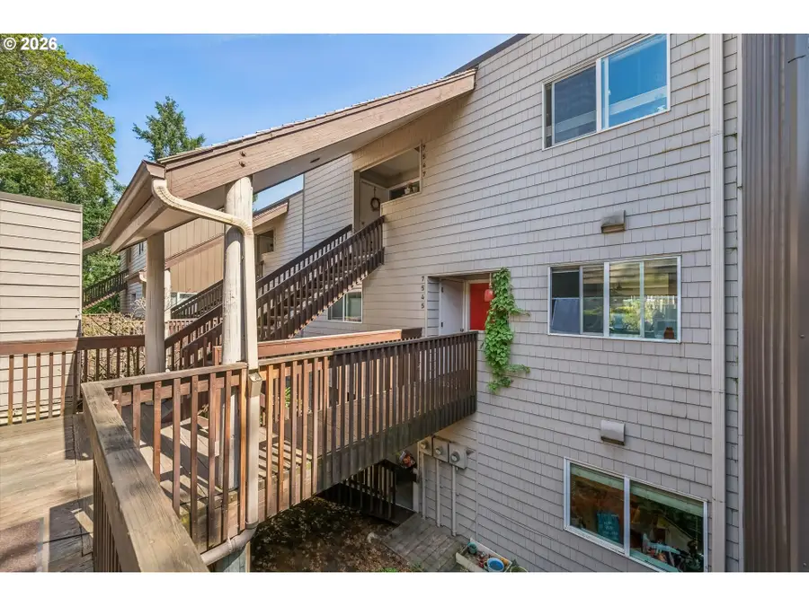 7545 N Edgewater Ave, Portland, OR 97203 - Image #3