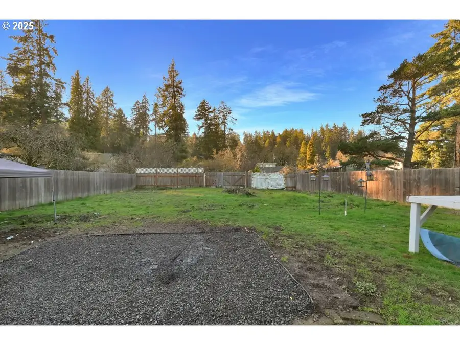 1650 Augusta Aly, Eugene, OR 97403 - Image #3