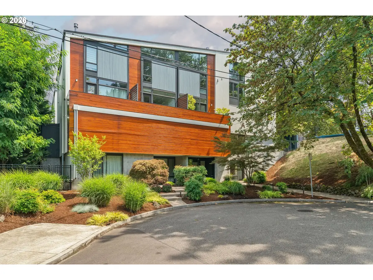 245 SW Meade St #G2, Portland, OR 97201 - #1