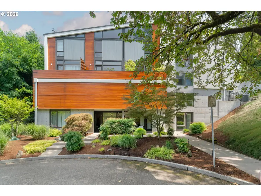 245 SW Meade St #G2, Portland, OR 97201 - #2