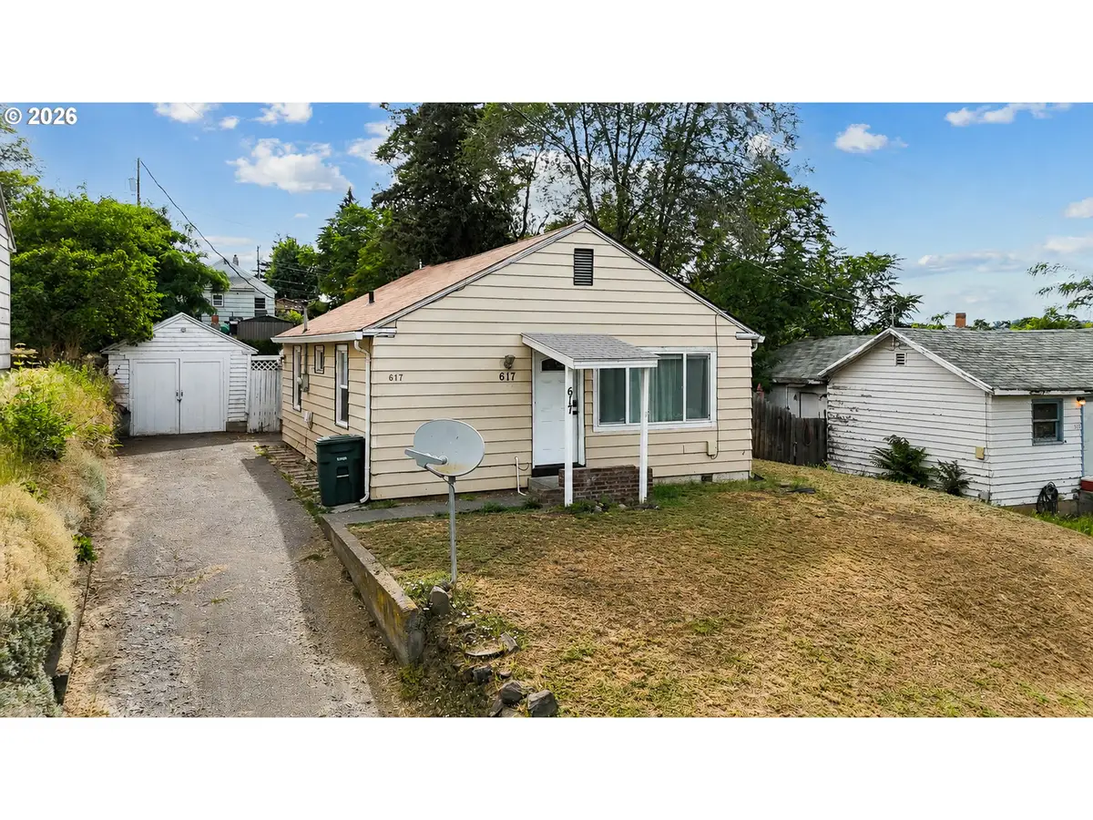 617 SE 8th St, Pendleton, OR 97801 - #1