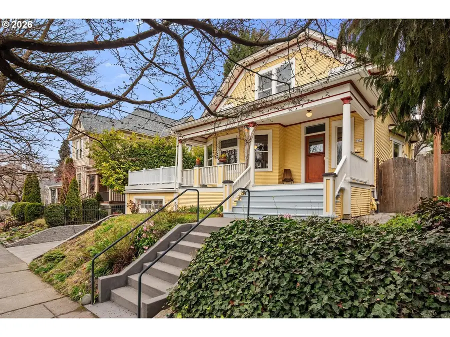 1427 SE Taylor St, Portland, OR 97214 - #2