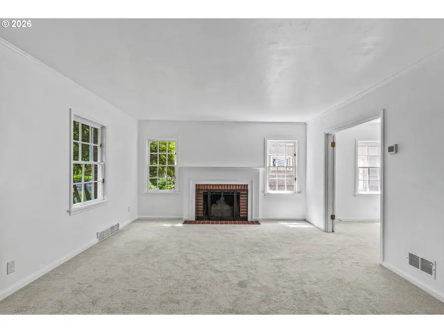 2809 Nichols Blvd, Longview, WA 98632 - #3