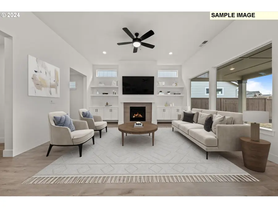 1833 S Pepperwood St, Canby, OR 97013 - #2