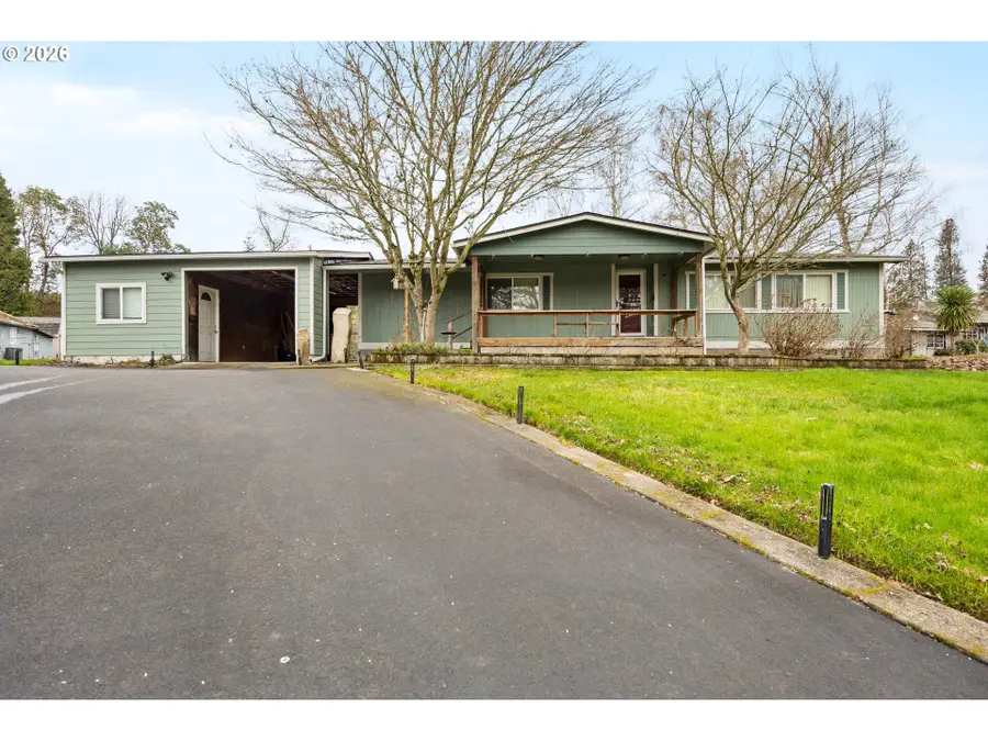 2373 Wild River Dr, Roseburg, OR 97470 - Image #3