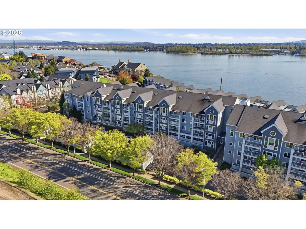 520 SE Columbia River Dr #422, Vancouver, WA 98660 - #1