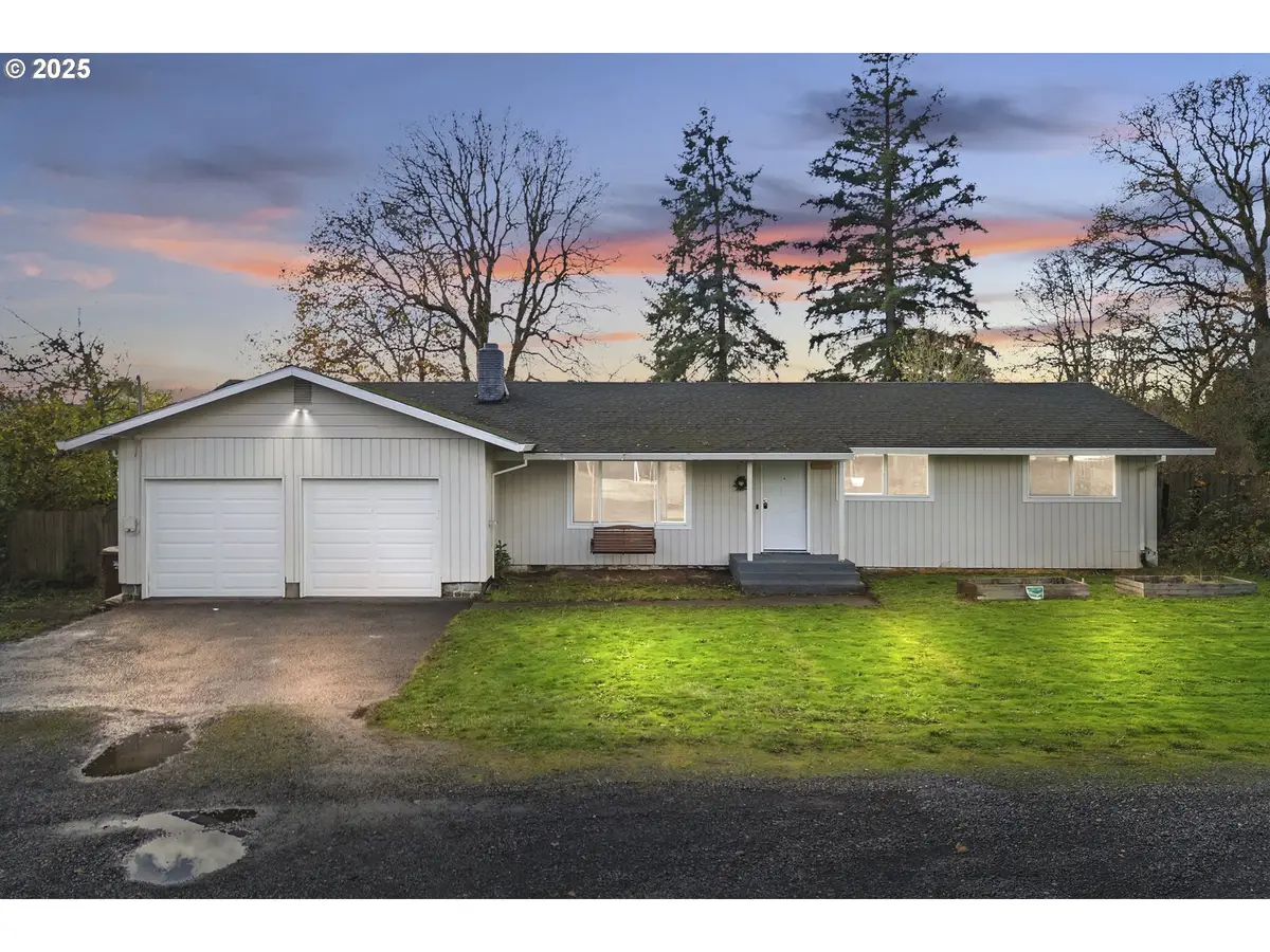 745 Harper Ln, Saint Helens, OR 97051 - Image #1