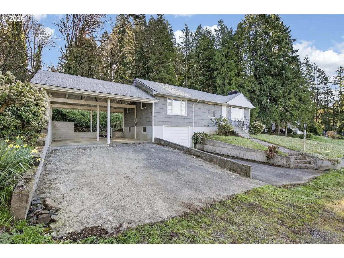 312 SE 2nd St, Winlock, WA 98596 - #1