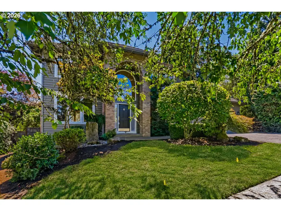 17622 Brookhurst Dr, Lake Oswego, OR 97034 - #3