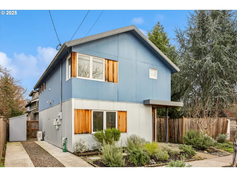 714 NE 61st Pl, Portland, OR 97213 - Image #3