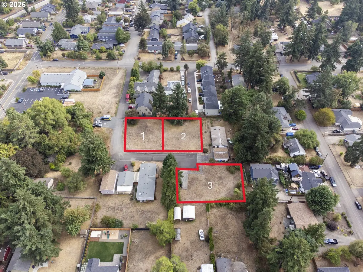 SE Bartholomew Ct, Portland, OR 97266 - Image #1