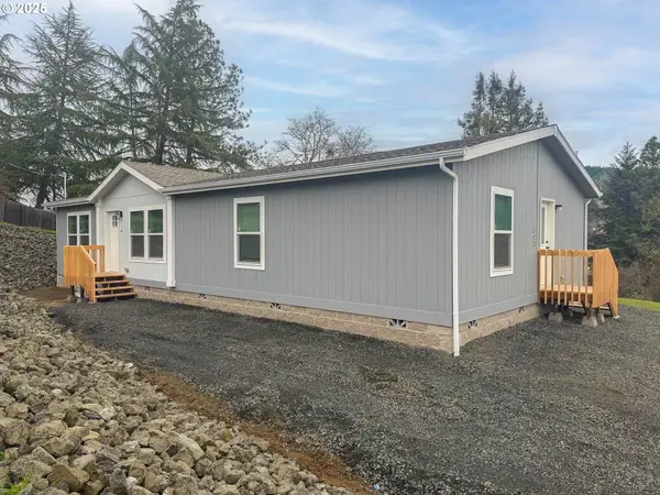 252 NE Third St, Oakland, OR 97462