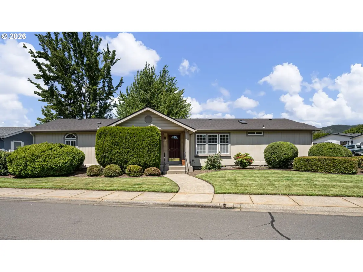 3220 Crescent Ave #39, Eugene, OR 97408 - #1
