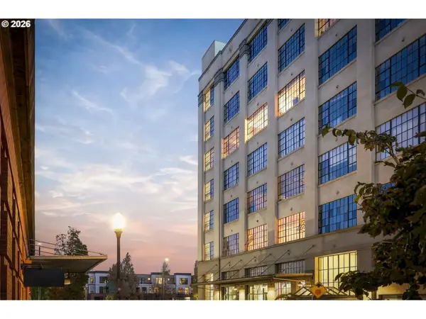 1314 NW Irving St #312, Portland, OR 97209