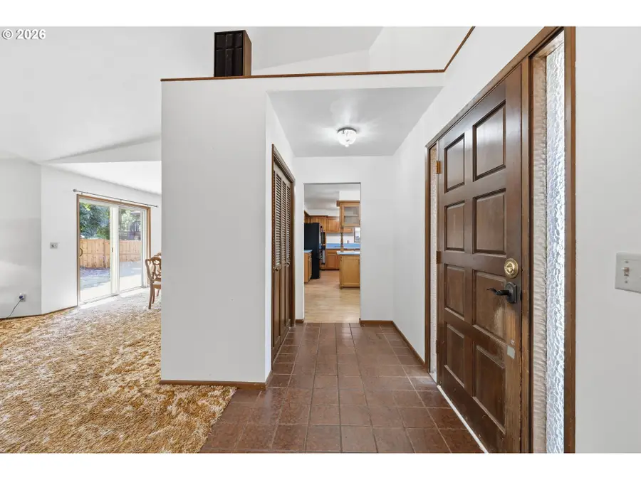 3585 Walton Ln, Eugene, OR 97408 - #3