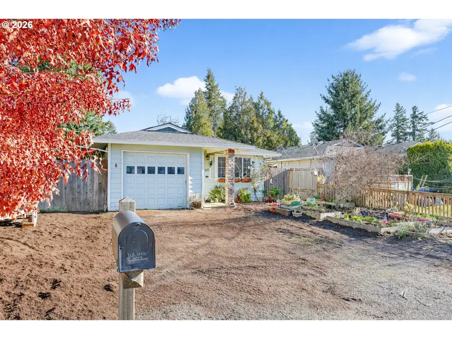 1117 Kamm St, Oregon City, OR 97045 - #2