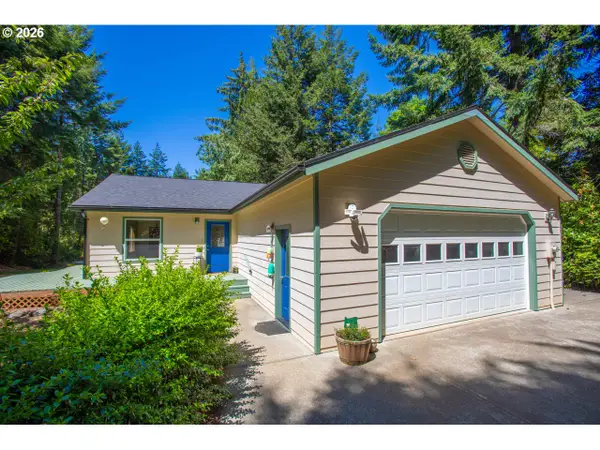 87444 Whistling Ln, Bandon, OR 97411