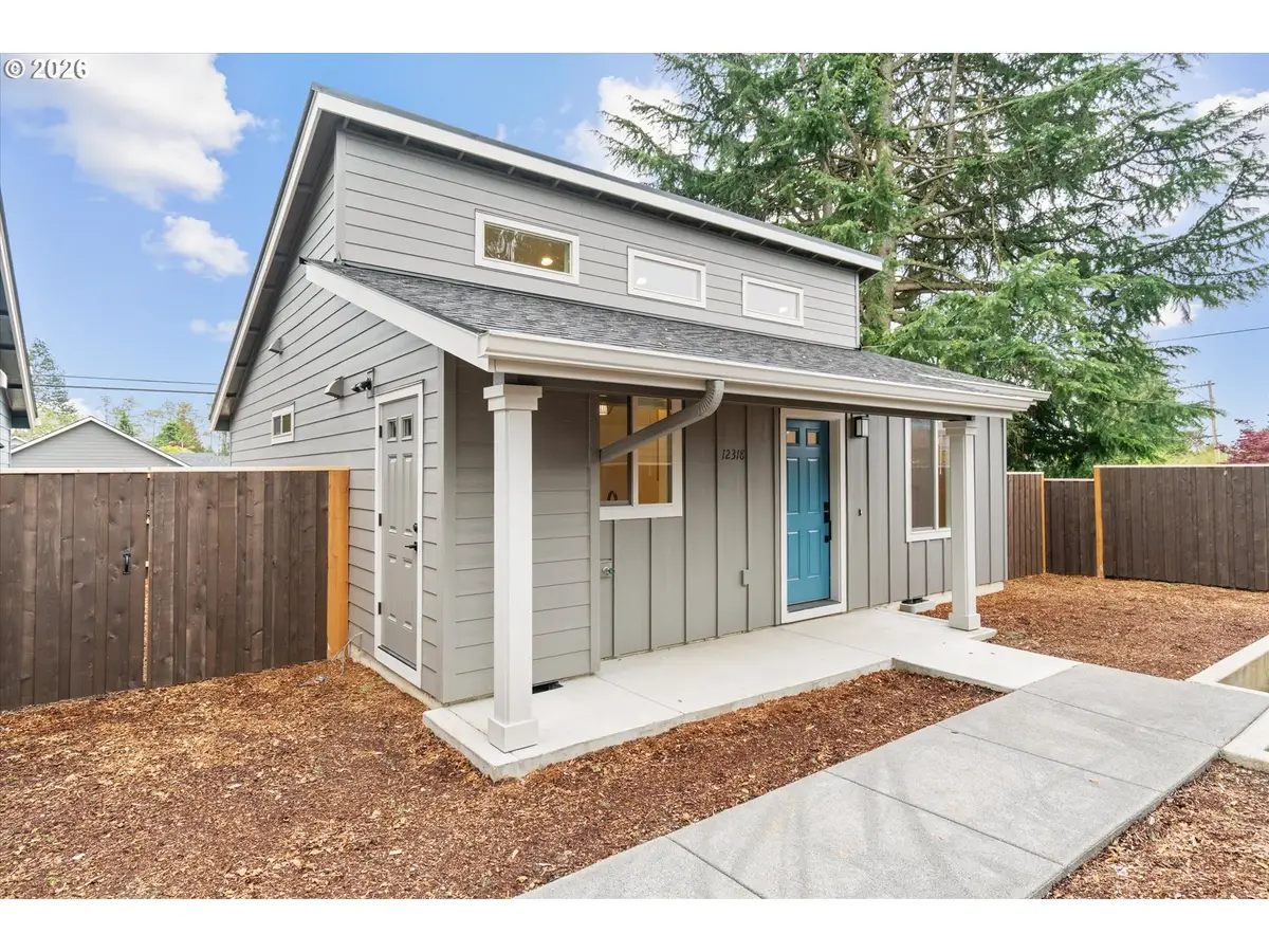 12318 Meadowlawn Dr, Oregon City, OR 97045 - #1