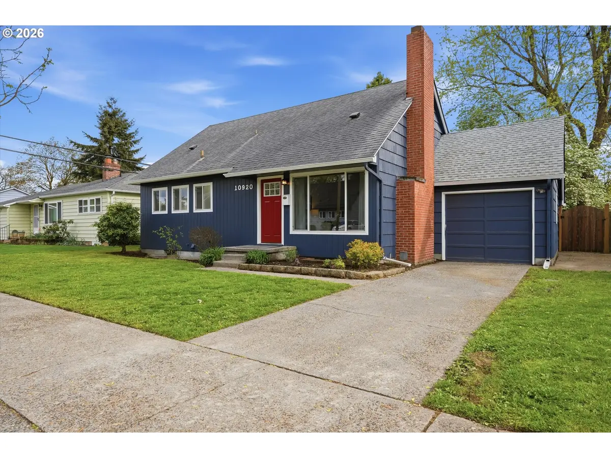 10920 NE Hancock St, Portland, OR 97220 - #1