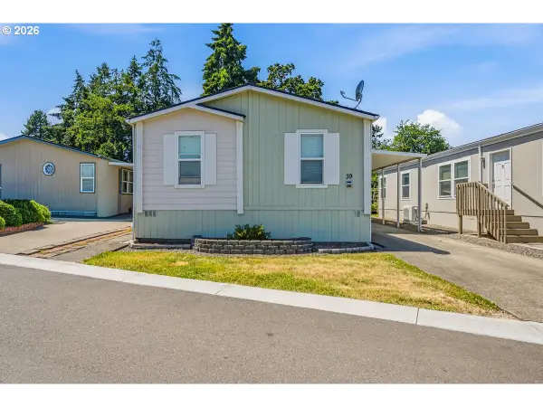 13900 SE Highway 212 #39, Clackamas, OR 97015