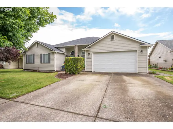 2350 Jathom Ln, Longview, WA 98632