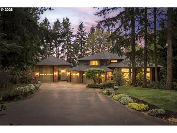 11930 SE Mt Scott Blvd, HappyValley, OR 97086