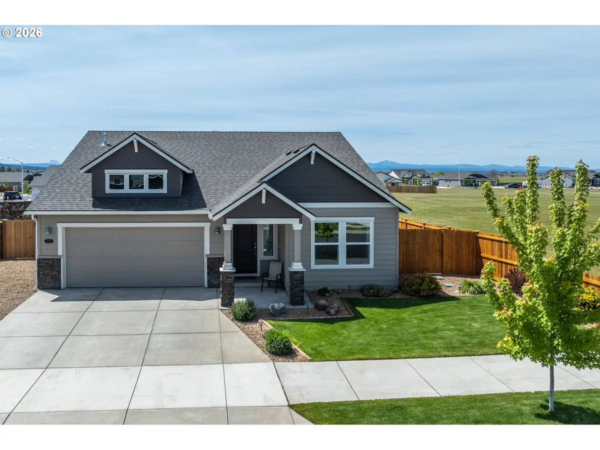 1132 NW Golf Course Dr, Madras, OR 97741 - #1