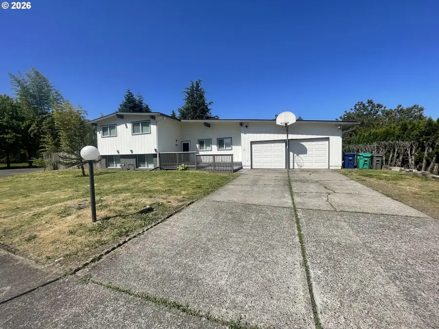 1021 NE 195th Ave, Portland, OR 97230 - #2