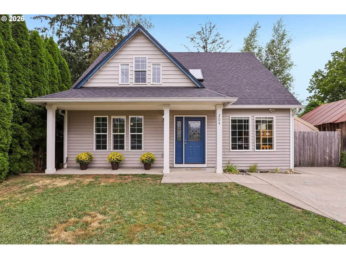 204 W Wilson St, Yacolt, WA 98675 - #1