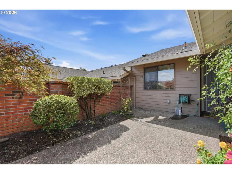 16555 SW Matador Ln, King City, OR 97224 - #3