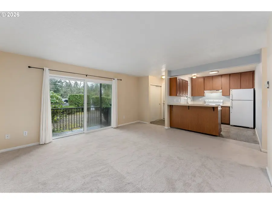 1040 Columbia Ridge Dr #2, Vancouver, WA 98664 - #3